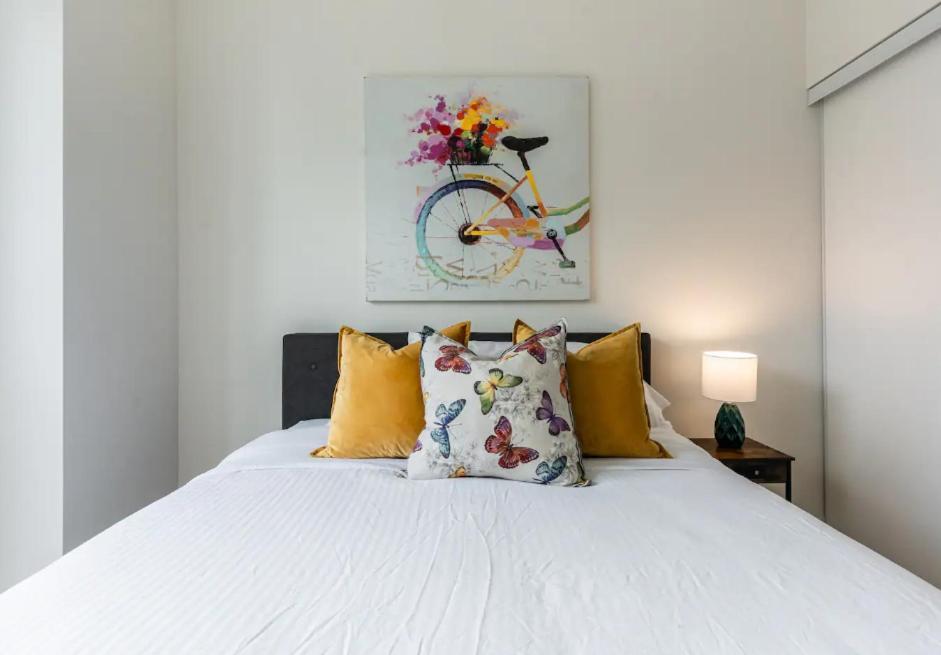 Skyline Suites - Walk To Mtcc, Acc, Rogers Centre & Entertainment District Aparthotel