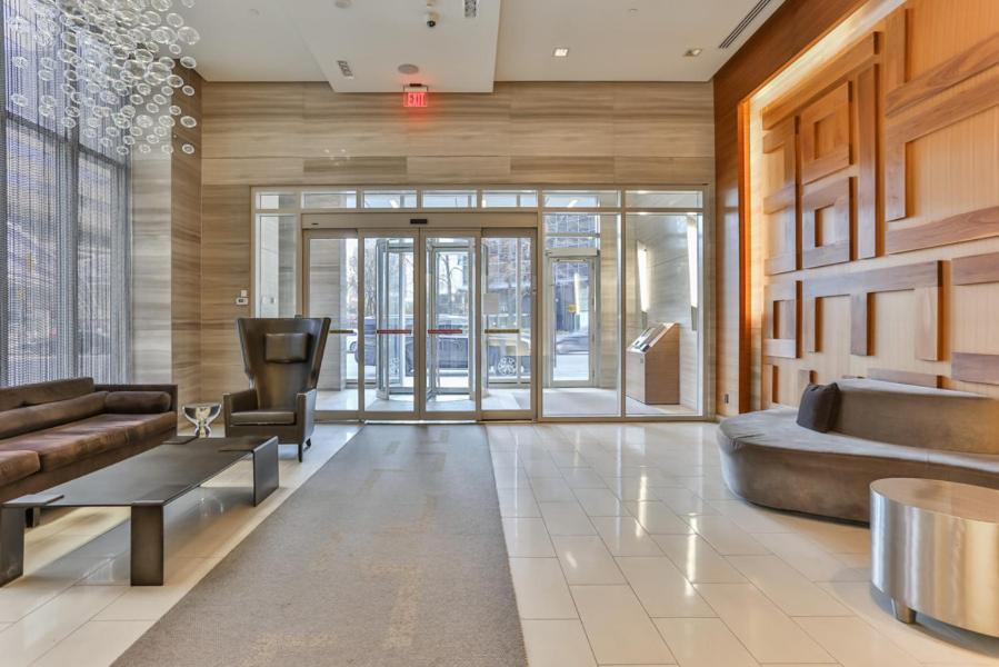 Skyline Suites - Walk To Mtcc, Acc, Rogers Centre & Entertainment District Aparthotel