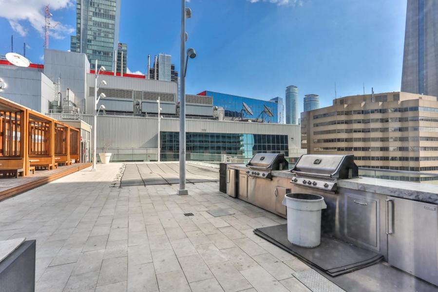 Skyline Suites - Walk To Mtcc, Acc, Rogers Centre & Entertainment District