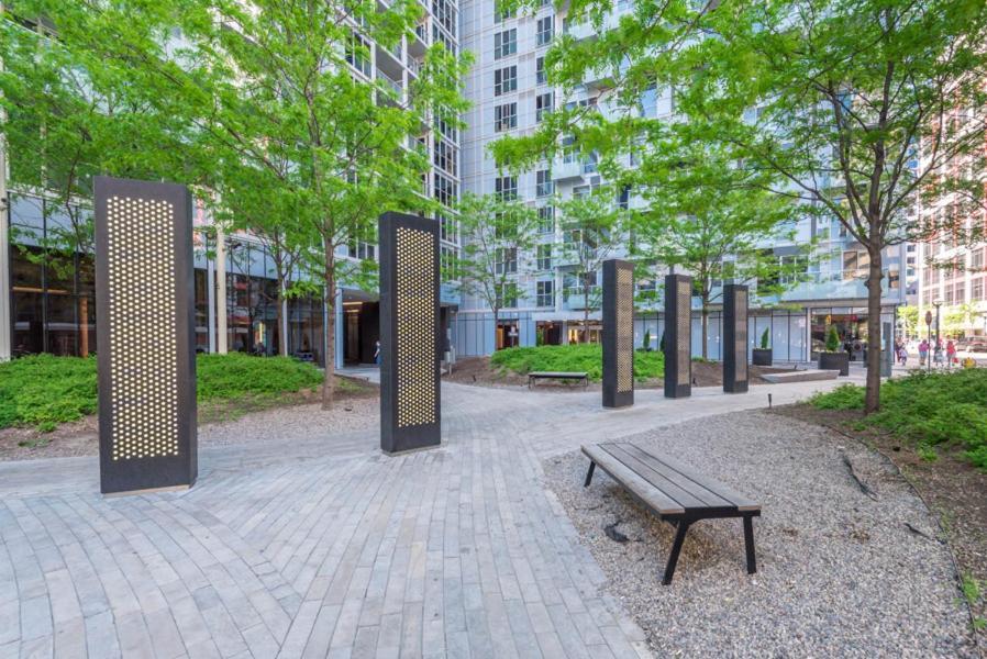 Aparthotel Skyline Suites - Walk To Mtcc, Acc, Rogers Centre & Entertainment District