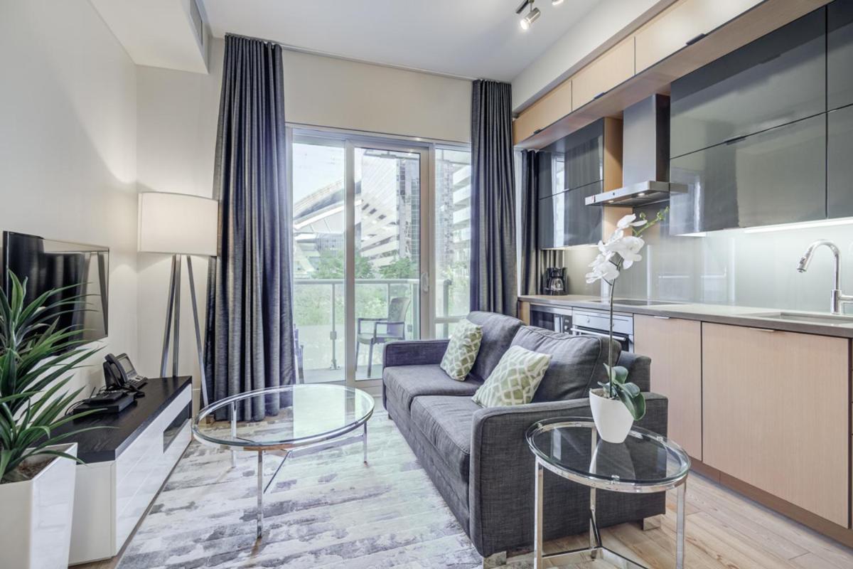 Aparthotel Skyline Suites - Walk To Mtcc, Acc, Rogers Centre & Entertainment District Toronto