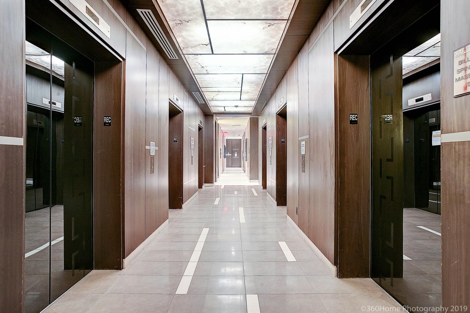 Skyline Suites - Walk To Mtcc, Acc, Rogers Centre & Entertainment District Aparthotel Toronto