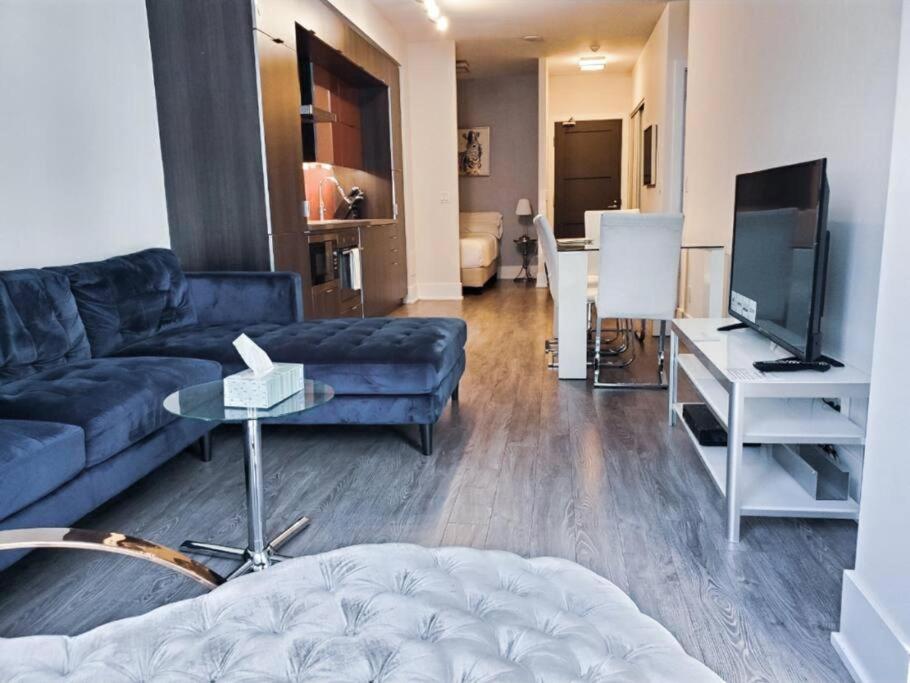 Skyline Suites - Walk To Mtcc, Acc, Rogers Centre & Entertainment District