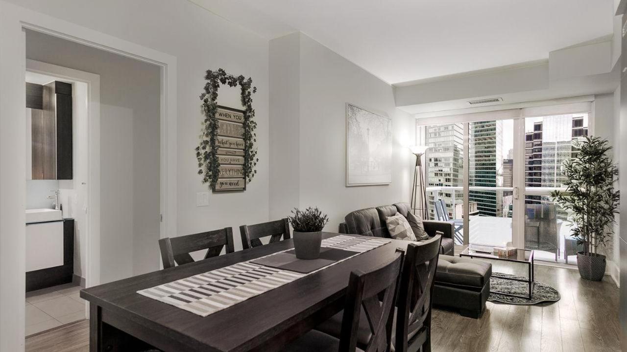 Aparthotel Skyline Suites - Walk To Mtcc, Acc, Rogers Centre & Entertainment District 3*